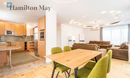 Warszawa, Wilanów, Chorągwi Pancernej - Photo 3