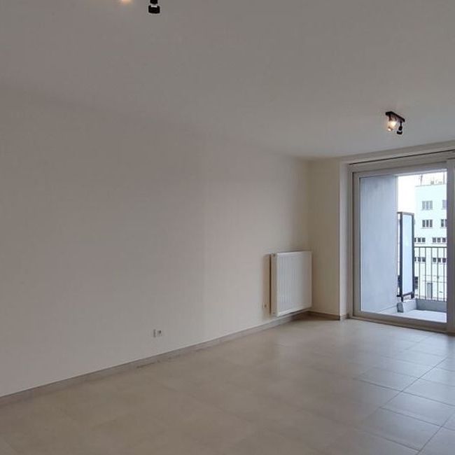 Appartement te huur in Ieper voor € 780 met 2 slaapkamers - Foto 1
