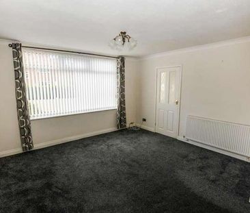 Woodhill Close, Anlaby, HU10 - Photo 1