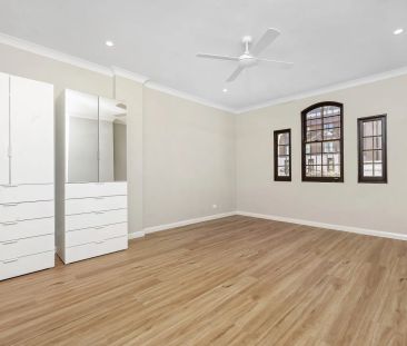 New York meets Petersham in newly refurbished residence - Also know... - Photo 4