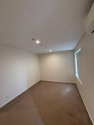 Modern & Stylish Living in the Heart of Hobsonville Point - Photo 4