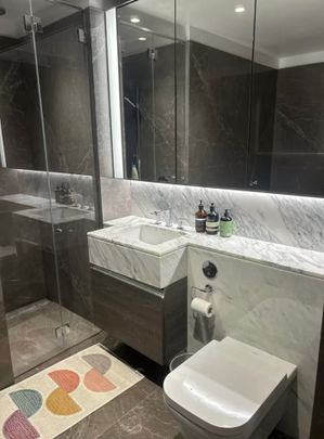 2 Bed Flat, Carnation Way, SW8 - Photo 1