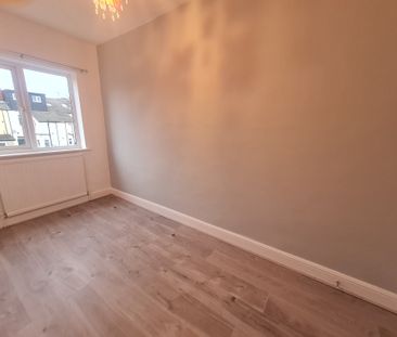 Lower Oxford Street, Castleford - Photo 6