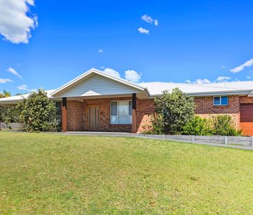 51 Stayard Drive, Bolwarra Heights NSW 2320 - Photo 4