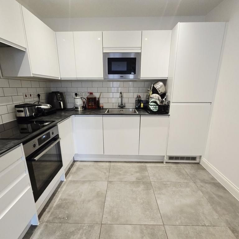 1 bedroom flat to rent - Photo 1