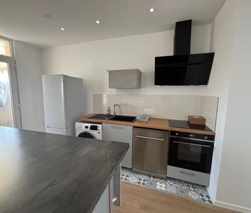 Location Appartement 3 pièces 46m² EQUEURDREVILLE HAINNEVILLE 50120 - Photo 5