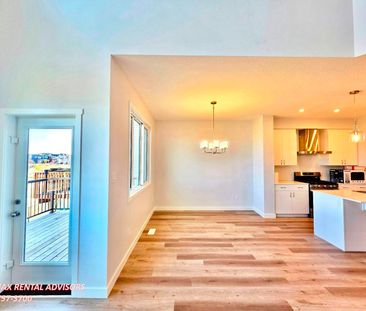 UPPER 2603 208 Street Northwest - Photo 2