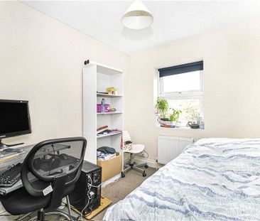 Alexandra Road, Englefield Green, Egham, Surrey, TW20 0RR - Photo 4