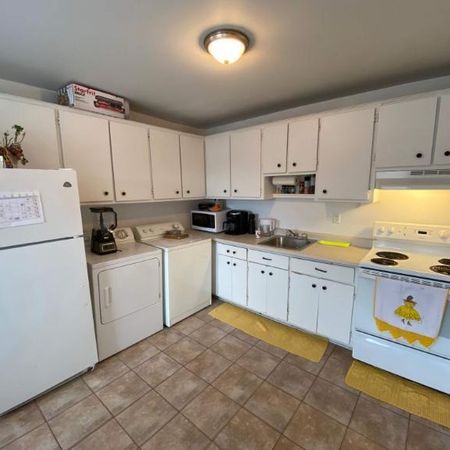 2 CH - 1 SDB - Québec - $1,067 /mo - Photo 3
