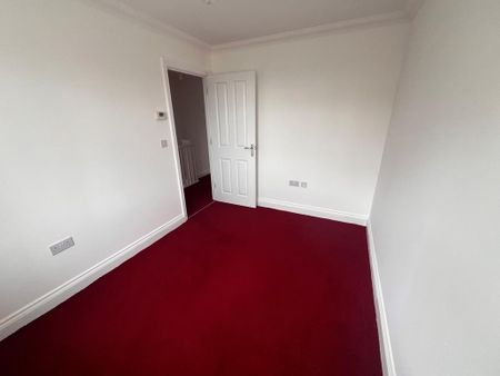 2 bedroom semi-detached house to rent - Photo 3