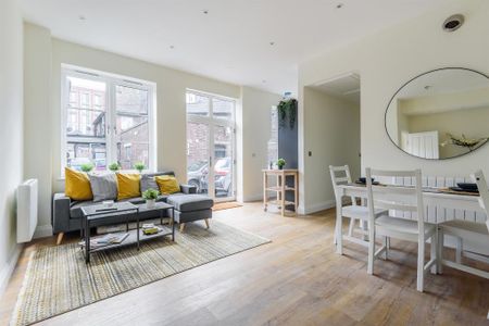 1 Bed Flat, Old Oak Mews, W12 - Photo 3