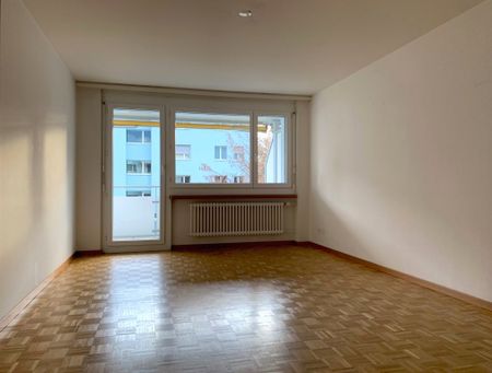 "Near city center and directly at the train station!" - Foto 5