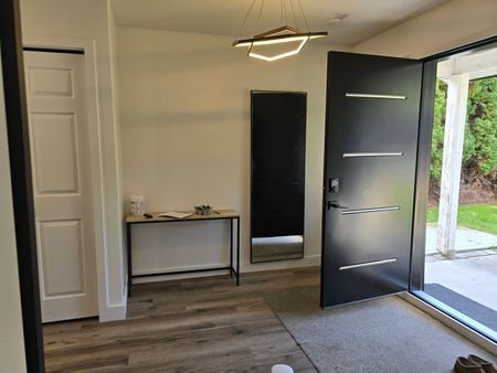 3 Bedroom Main-Level Home in North Glenmore - Photo 3