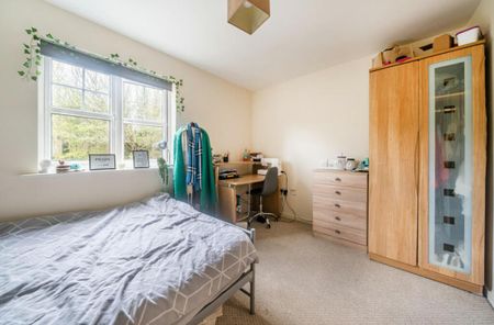 2 Bed Flat, Ladybarn Lane, M14 - Photo 5