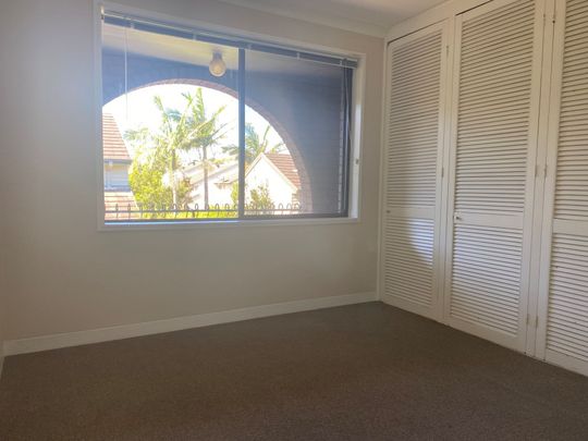Convenient Location - Two Bedroom Unit! - Photo 1