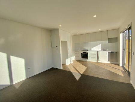 1/112 Burke Street, Addington - Photo 4