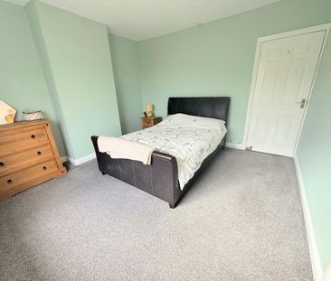 2 bedroom end of terrace house to rent - Photo 6