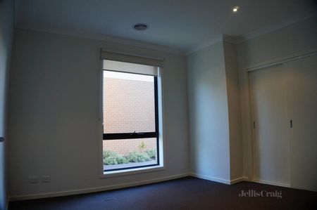 2/41 Landells Road, Pascoe Vale - Photo 4