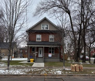 For Lease - 75 Rosemount Avenue Unit# Main, Toronto, Ontario - Photo 2