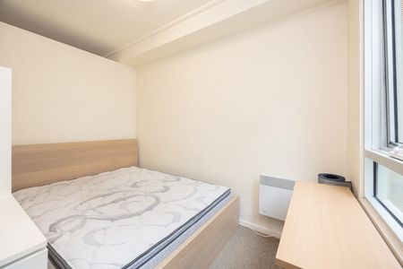 6215/570 Lygon Street, Carlton VIC 3053 - Photo 2