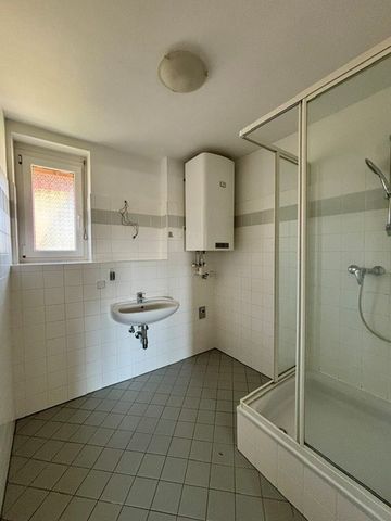 Wunderschöne 2-Zimmer-Wohnung mit Küche und Balkon - Photo 4