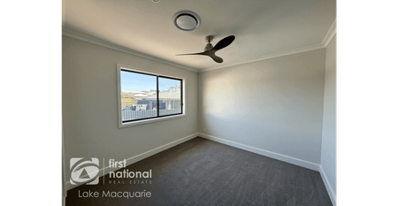 Brand New Duplex - Premium Finishes, Spacious Living & Peaceful Outlook - Photo 5