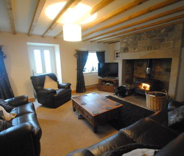 2 bedroom house to rent - Photo 1