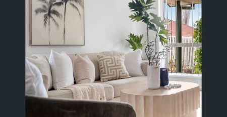 Modern 2-Bedroom Townhouse for Rent in Redbank - Photo 3