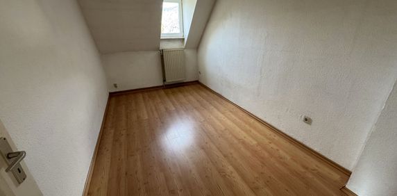 56599 Leutesdorf:Gemütliche 3 Zimmer Dachgeschosswohnung in verkehrsgünstiger Lage von Leutesdorf - Foto 2