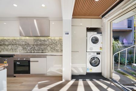 1/23 Monaco Street, Surfers Paradise QLD 4217 - Apartment For Rent - $800 | Domain - Photo 2