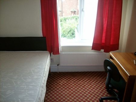 4 Bed - Harold Road, Edgbaston , Birmingham - Photo 5