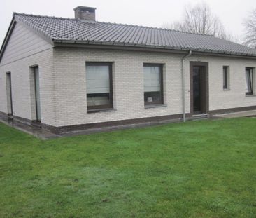 Goed gelegen, eigentijdse bungalow. - Foto 6