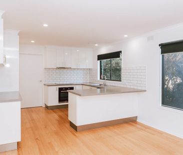 MODERN HOME CLOSE TO TOWN - Photo 5