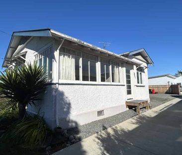 Family-Friendly Home with Space, Warmth, and Functionality - Photo 2