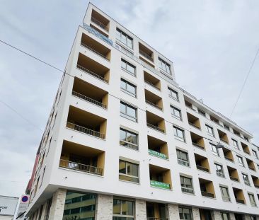 *ERSTBEZUG* HOCH MODERNE WOHNUNG mit LOGGIA in ZENTRALER LAGE - Photo 1