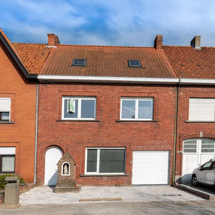 Woning met 4 slaapkamers en garage te Zarren - Foto 1