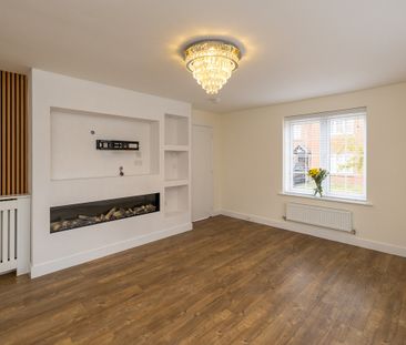 Hurrier Grove, Rossington, DN11 - Photo 6