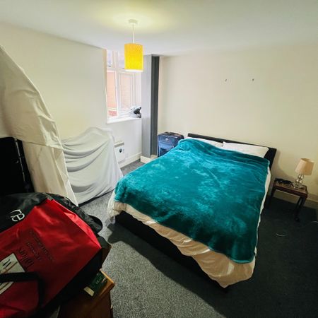 1 Bed Flat, The Gallery, M3 - Photo 3