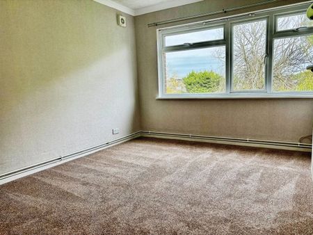 Leigh on Sea, Essex - Photo 2