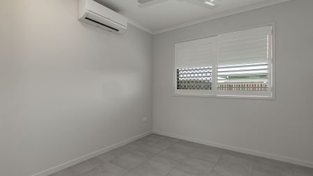 14 Wigton Court, Bushland Beach - Photo 2