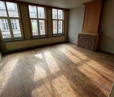 Ruim appartement met 4 slaapkamers in centrum - Photo 6