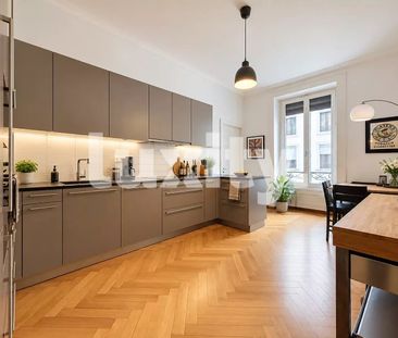 Élégant appartement haussmannien à proximité de la Vieille-Ville - Photo 3