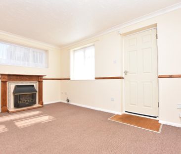 1 bedroom end of terrace to rent Coulsdon Close, Cann Hall - Photo 1