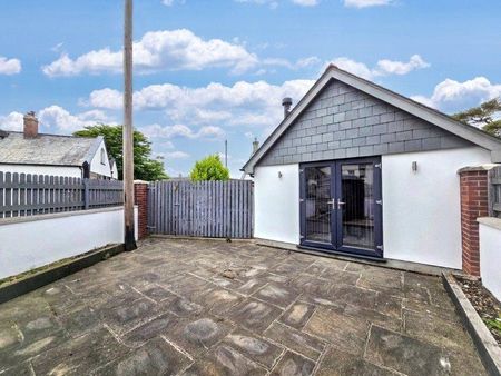 2 bedroom house to rent - Photo 2