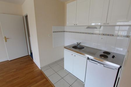 Location Appartement 2 pièces 33m² NANTES 44000 - Photo 2
