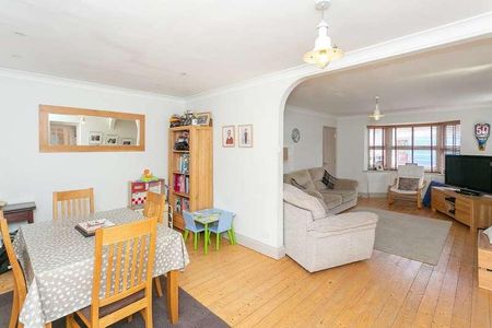 Adrian Road, Wd, Hemel Hempstead, WD5 - Photo 3