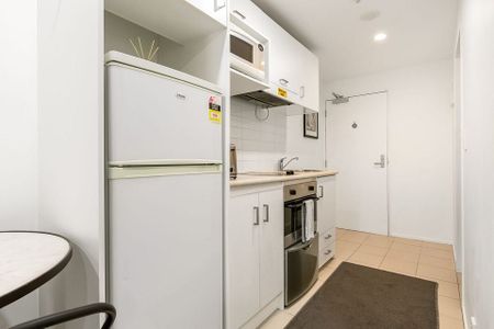 Furnished Apartment in Auckland Central - Photo 4