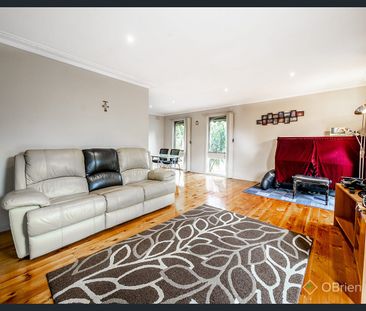 Welcome to Your New Home in Scoresby! - Photo 1