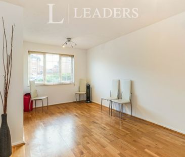2 bedroom apartment to rent Sigrist Square, KT2 - Photo 3