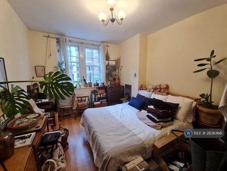 2 bedroom flat to rent - Photo 2